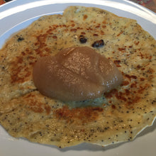 Laden Sie das Bild in den Galerie-Viewer, Recipe for egg pancakes with coconut poppy seeds and raisins - a dessert served with apple sauce - PDF download plus video and photos -Rezept für Eier Pfannkuchen mit Cocos Mohn und Rosinen - eine Süßspeise serviert mit Apfelmus -